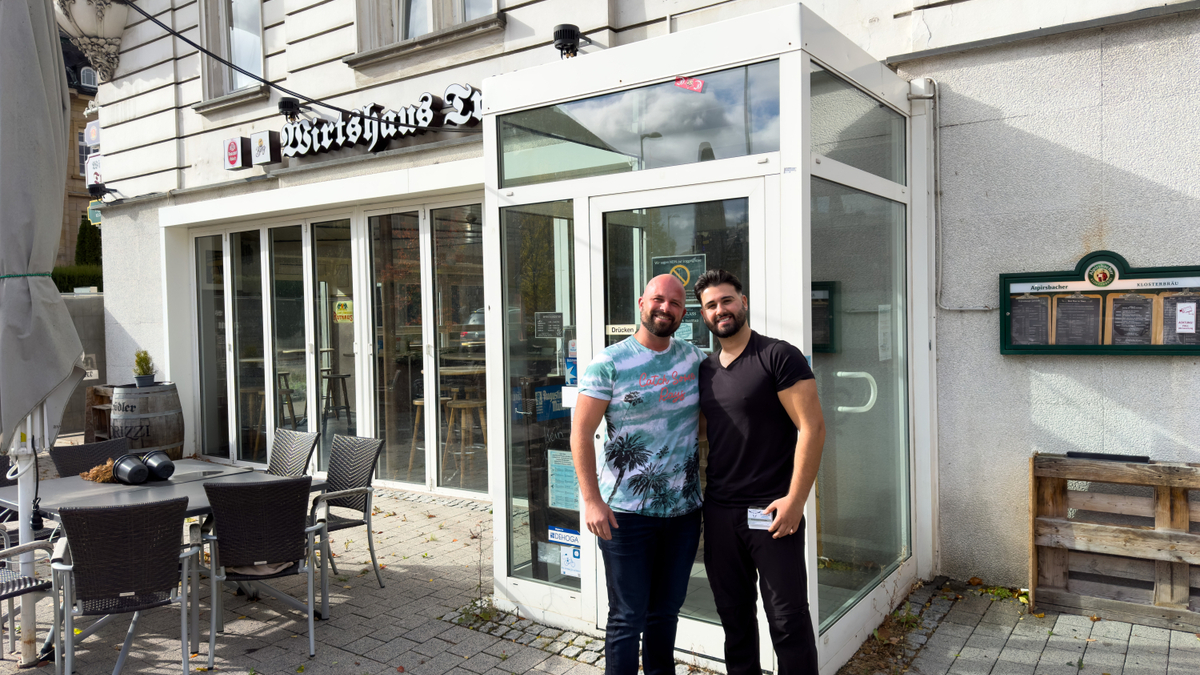 Berry und Rey Kontakt Hero Bild